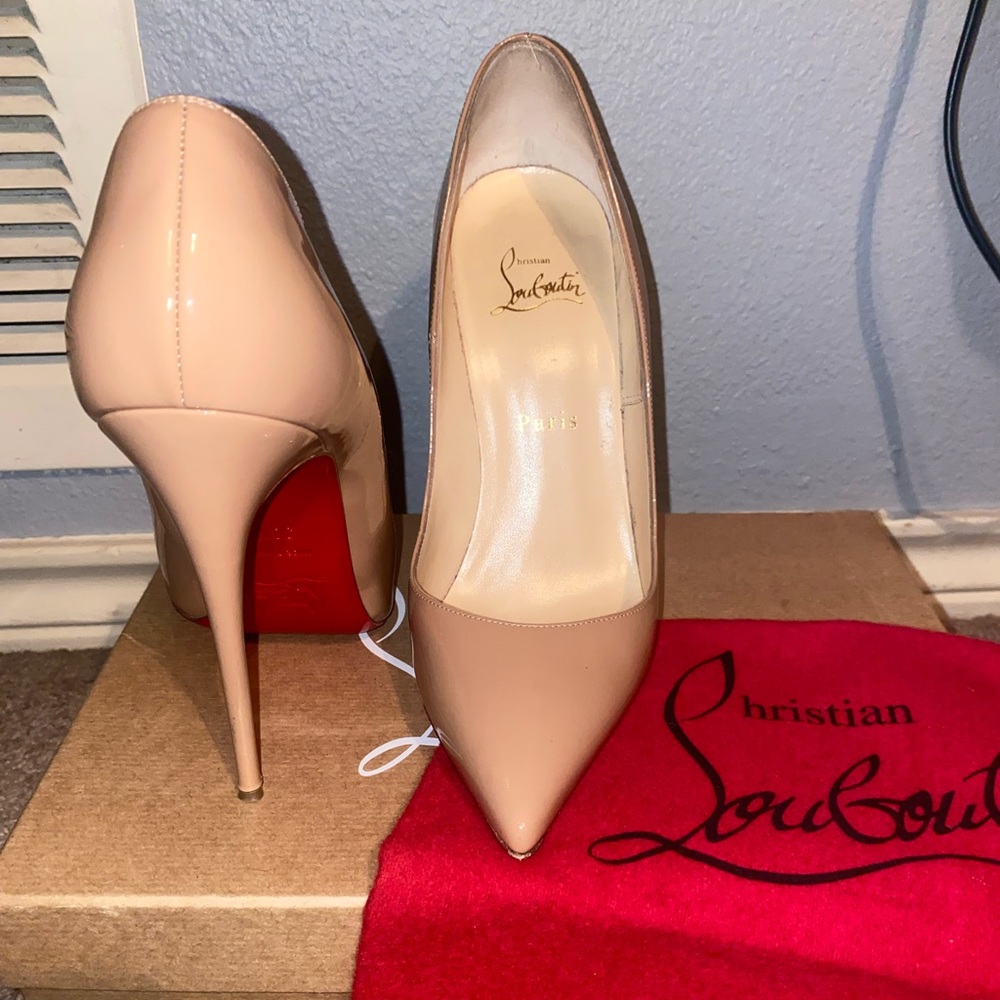 Christian Louboutin so Kate nude heels